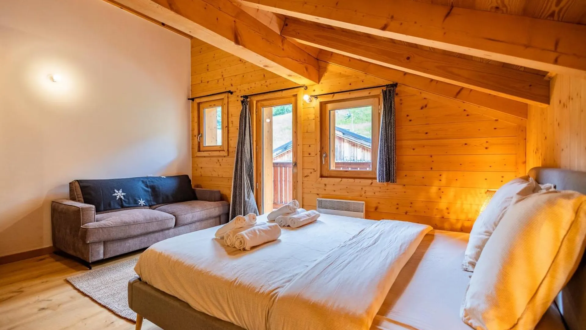 Authentic And Spacious Chalet In Meribel 5 Bedrooms